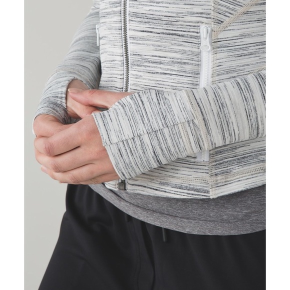 Lululemon Hustle In Your Bustle Define Peplum Jacket - Picture 6 of 15